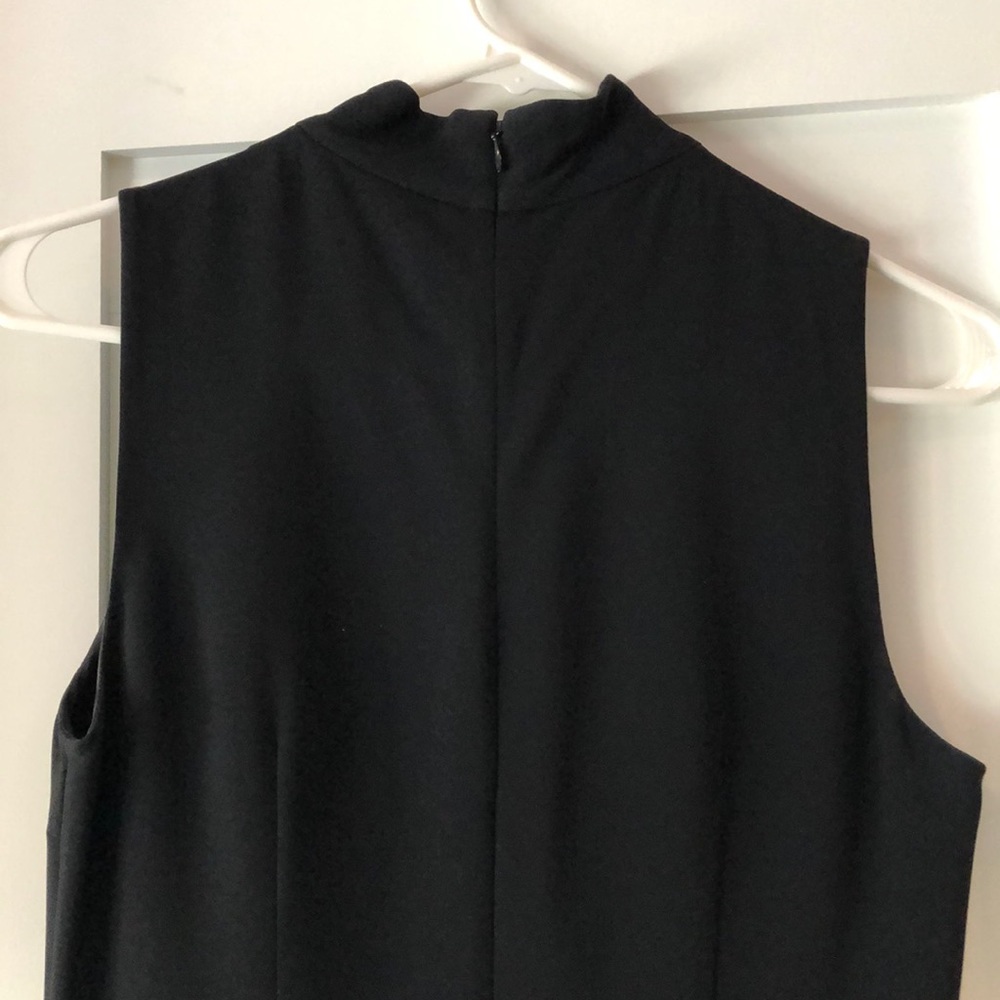 Timeless Monochrome Color-Block Fitted Midi Dress. - image 2